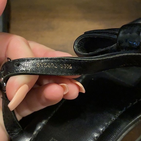 AUTHENTIC Prada Bow Sandals - Picture 3 of 3